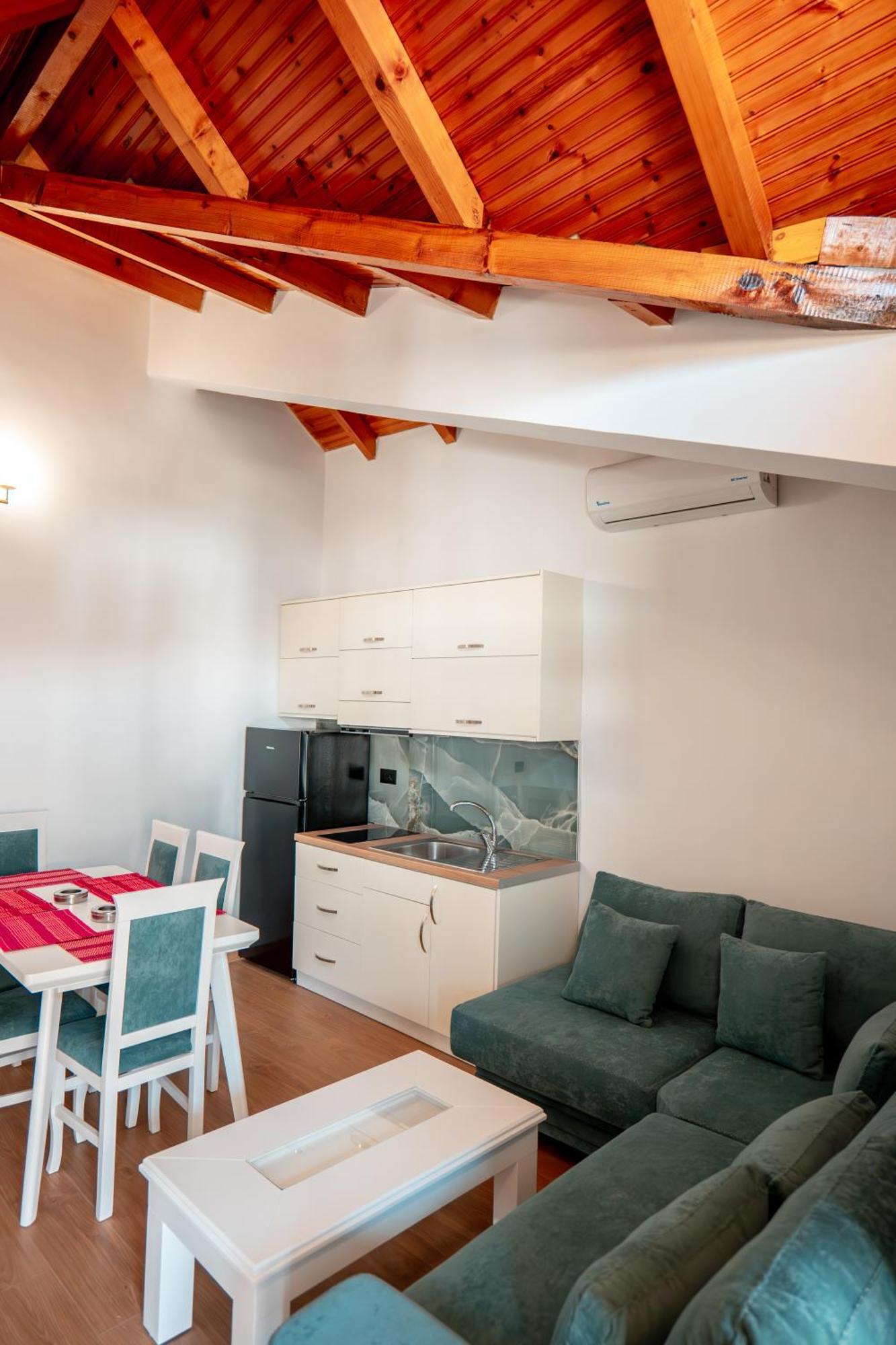 Fabio Guest House Gjirokastër Eksteriør bilde