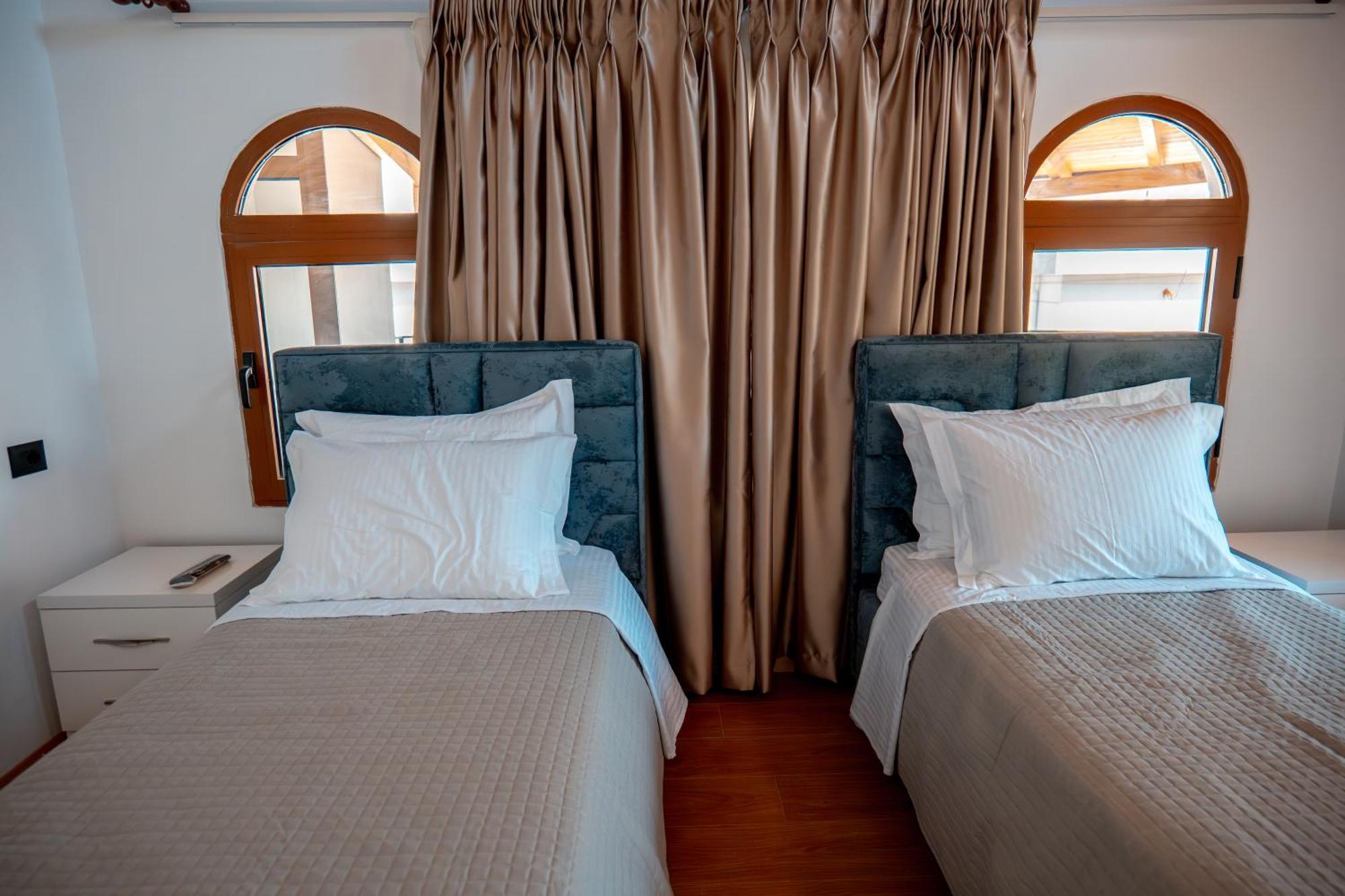 Fabio Guest House Gjirokastër Eksteriør bilde